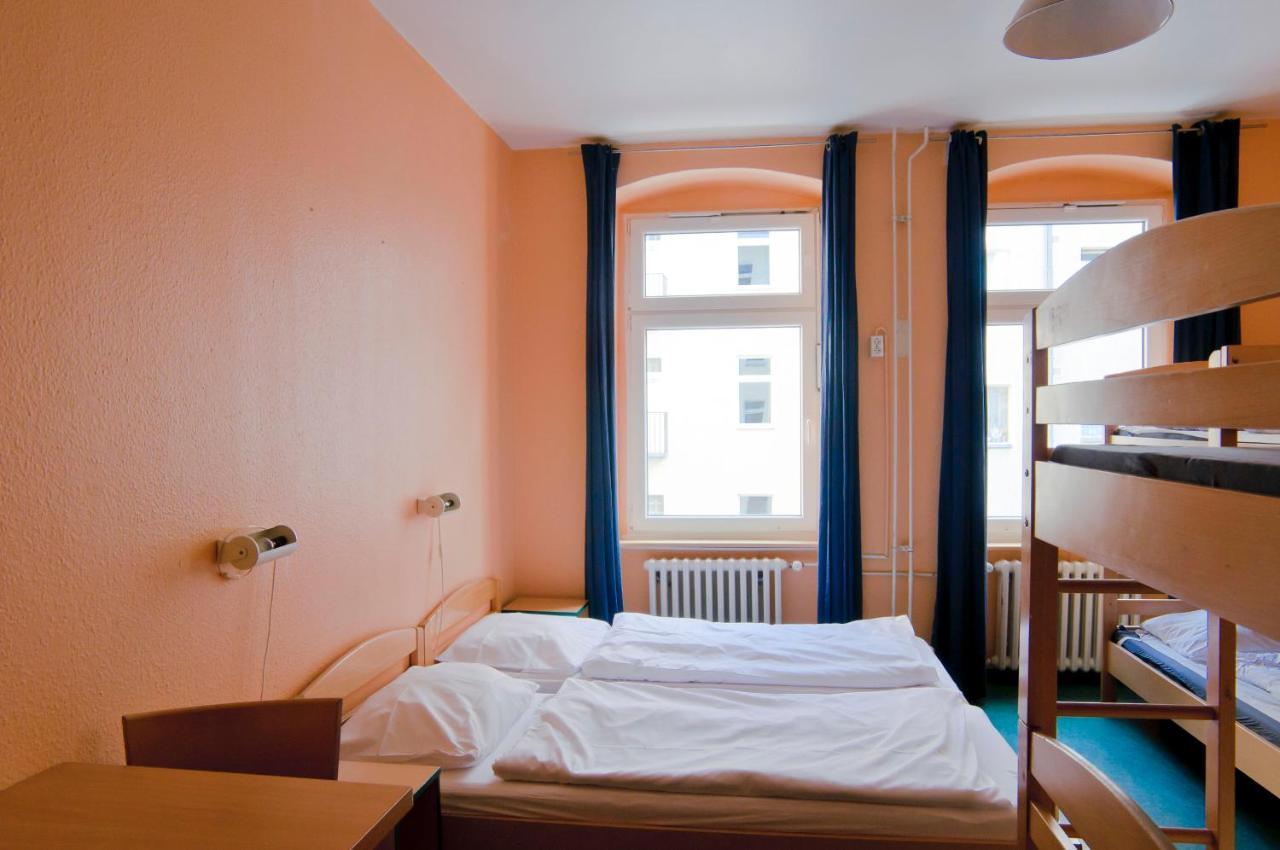 Happy Hotel Berlin Luaran gambar