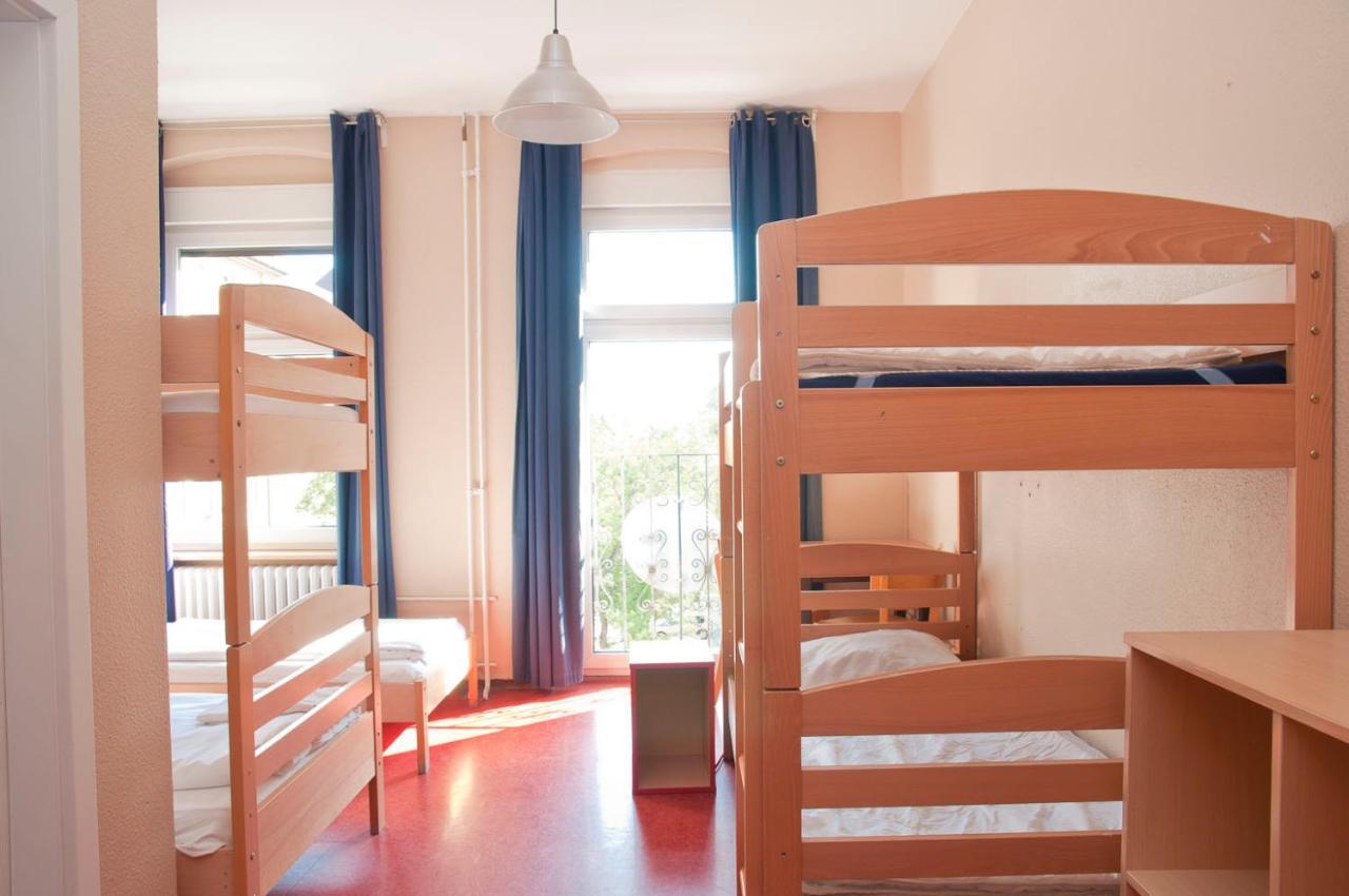 Happy Hotel Berlin Luaran gambar
