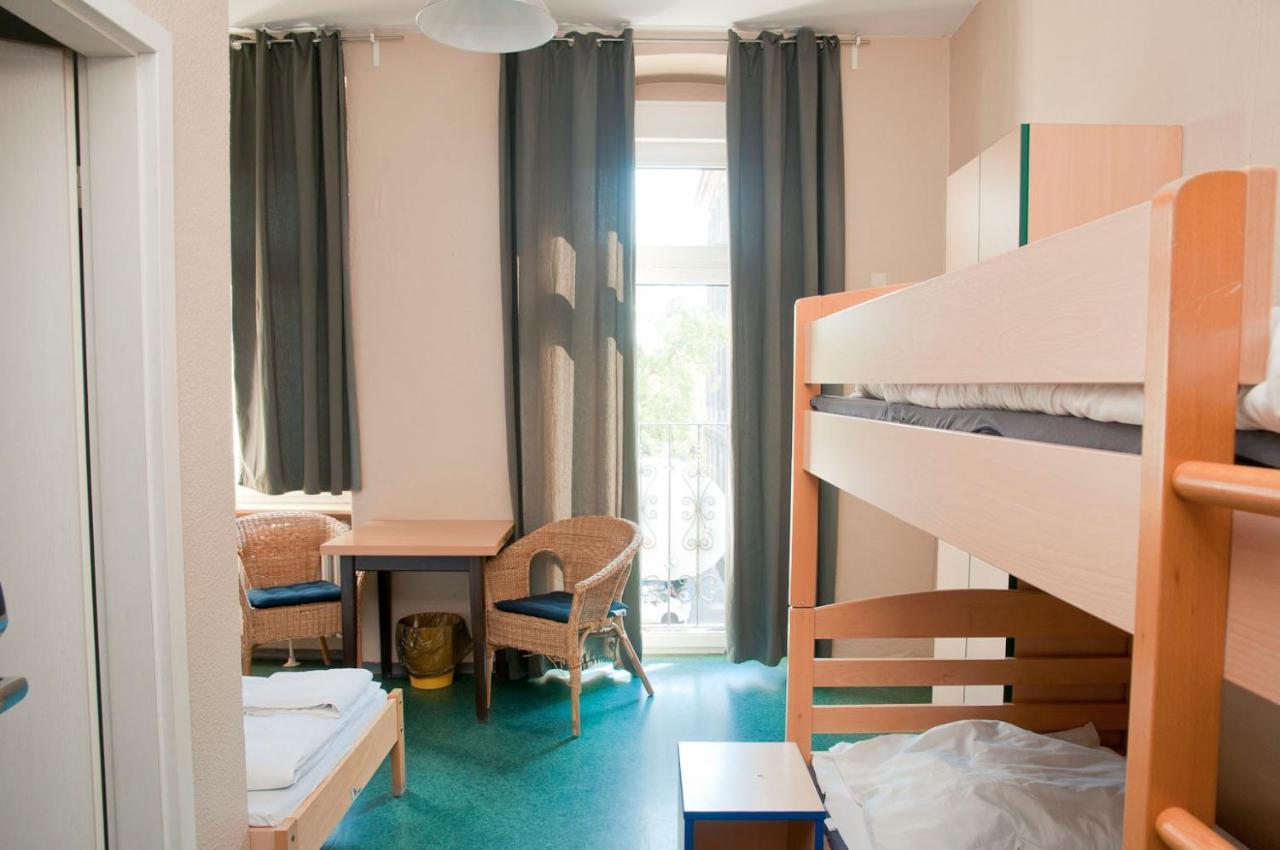 Happy Hotel Berlin Luaran gambar