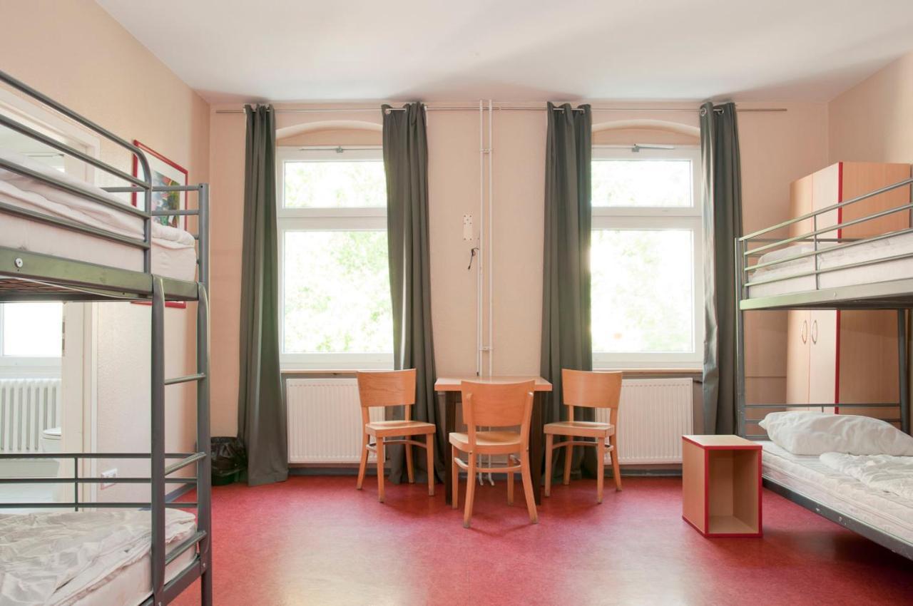 Happy Hotel Berlin Luaran gambar
