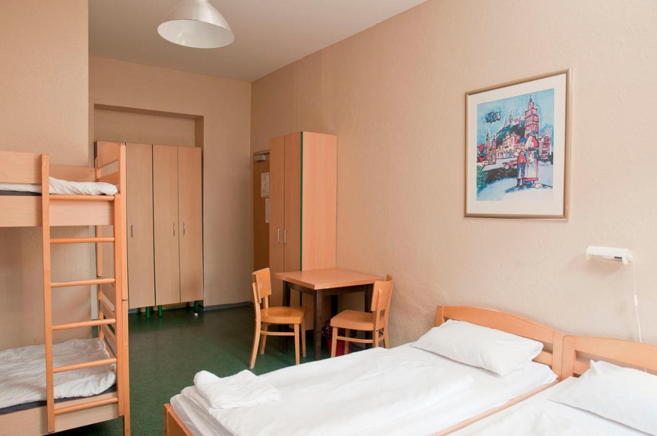 Happy Hotel Berlin Luaran gambar