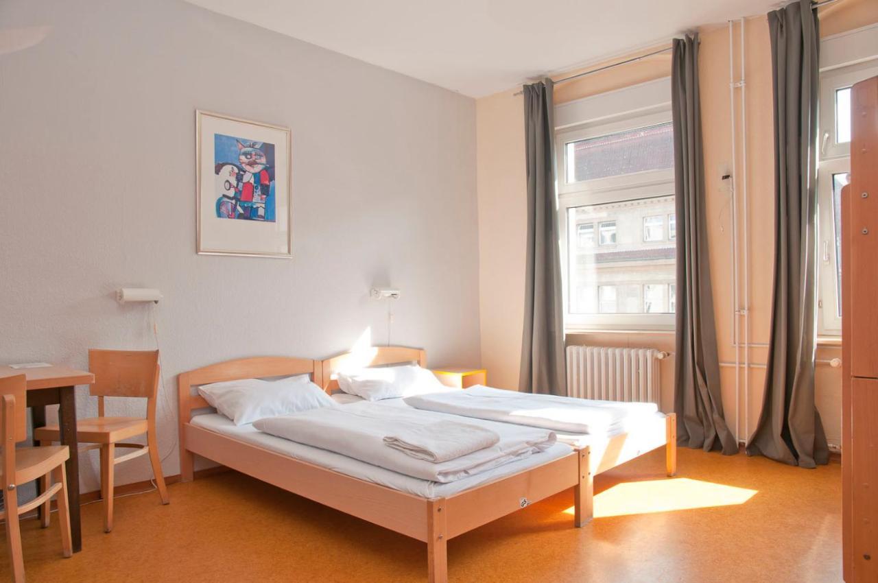 Happy Hotel Berlin Luaran gambar