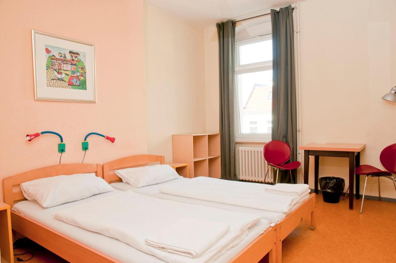 Happy Hotel Berlin Luaran gambar
